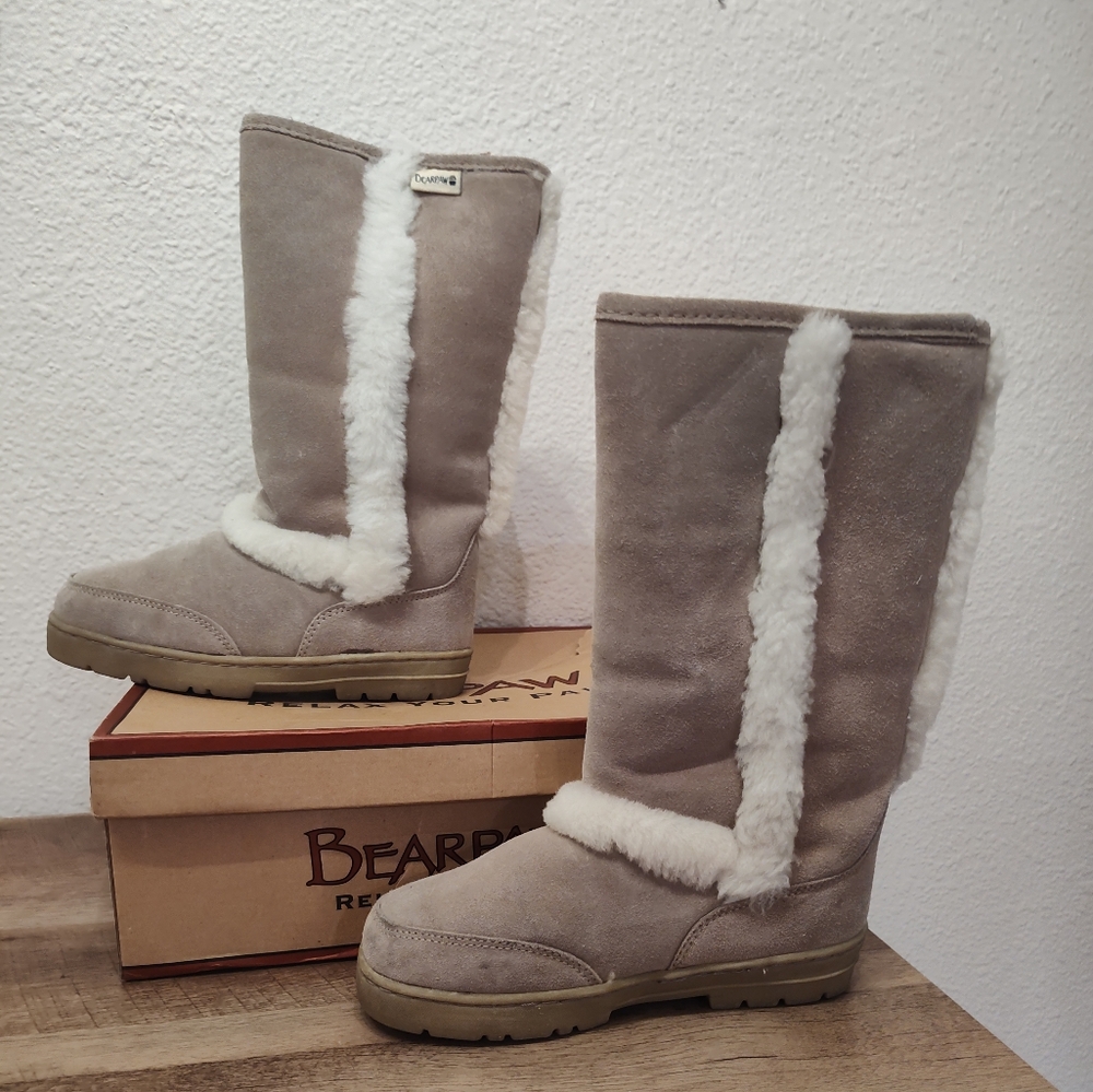 Bearpaw Women's Tan Boots with Cream Accents